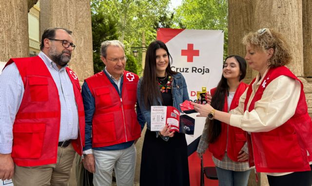 Cruz Roja pone en marcha un proyecto para concienciar a los lorquinos sobre el ahorro energético - 2, Foto 2