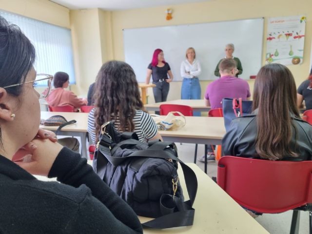 Inicio de un nuevo Programa Mixto de Empleo y Formación sobre jardinería - 1, Foto 1