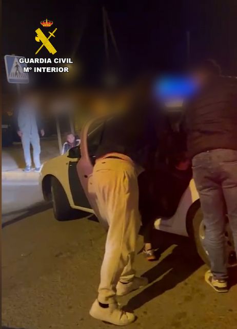 La Guardia Civil detiene en Torre Pacheco al presunto autor de una quincena de delitos contra el patrimonio - 2, Foto 2