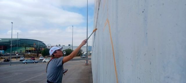 Arranca la realización del mural en el exterior del estadio del Real Murcia - 1, Foto 1