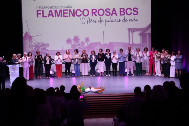 Diez años remando junt@s: Flamenco Rosa celebra una década de superación, deporte y vida en San Pedro del Pinatar - 2, Foto 2