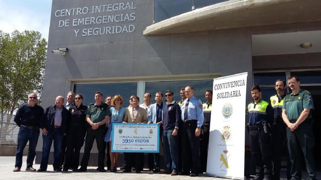 Francisco Jódar entrega una ayuda solidaria a la Asociación Down Lorca - 1, Foto 1