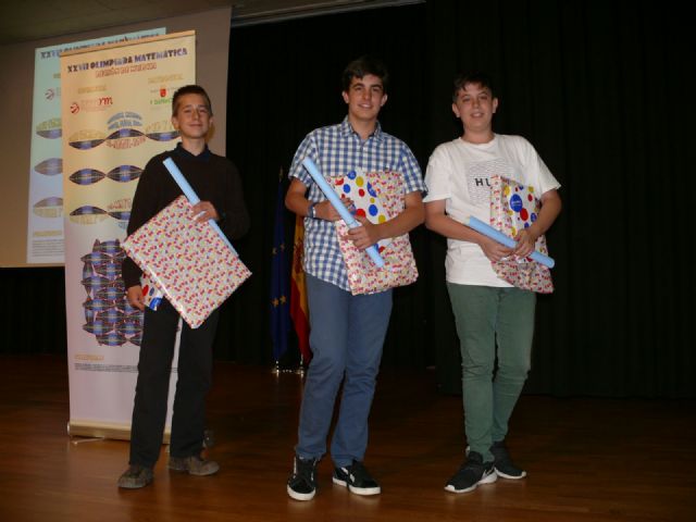 Alumnos del colegio San Buenaventura y de los IES Jiménez de la Espada y Floridablanca representarán a la Región en la Olimpiada Matemática - 2, Foto 2