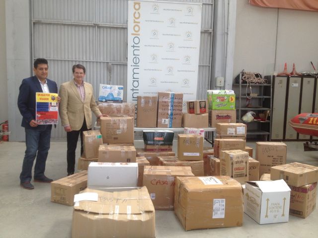 Entregan los 1.130 kilos de alimentos recogidos para los damnificados por el terremoto de Ecuador - 1, Foto 1