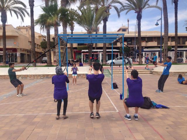 Los Juegos del Mar Menor reunieron a los alumnos de 3° y 4° de ESO de San Javier en la playa Barnuevo - 2, Foto 2