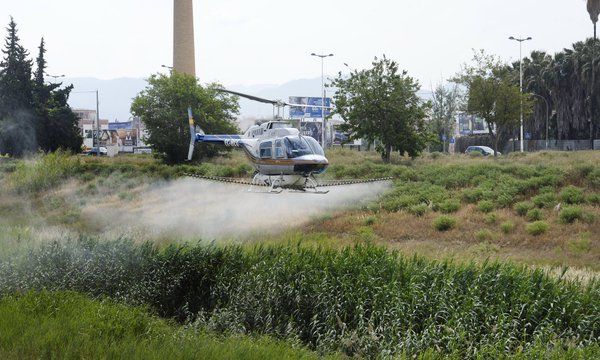 HUERMUR pregunta a Medio Ambiente si las fumigaciones del Río Segura mediante helicóptero se ajustan a la legislación ambiental - 1, Foto 1