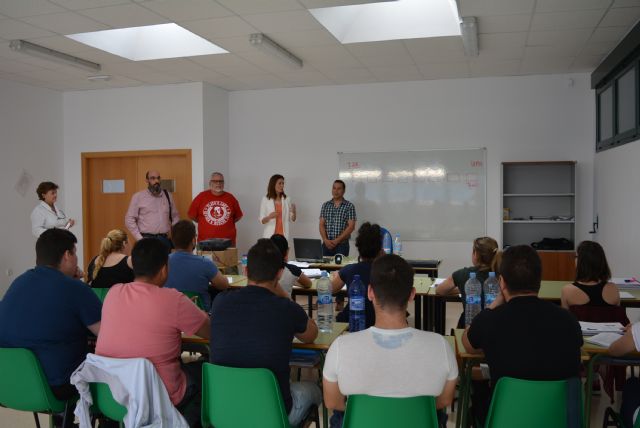 El Ayuntamiento pone en marcha un nuevo programa de empleo y formación que permite la contratación de doce jóvenes desempleados - 1, Foto 1