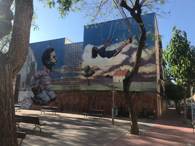 Un espectacular mural de ´realismo mágico´ se alza en el jardín de Santa Rosa - 1, Foto 1