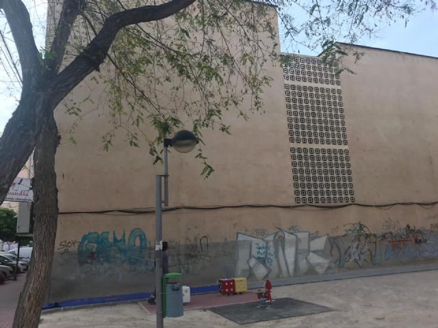 Un espectacular mural de ´realismo mágico´ se alza en el jardín de Santa Rosa - 2, Foto 2