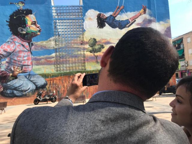 Un espectacular mural de ´realismo mágico´ se alza en el jardín de Santa Rosa - 3, Foto 3