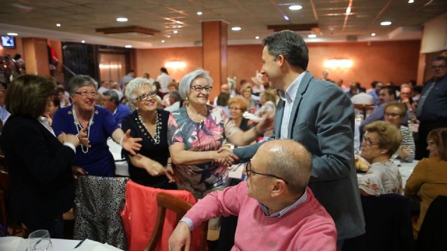Lleno hasta la bandera en la Cena con huevos del PP que agotó las entradas 48 horas antes - 3, Foto 3