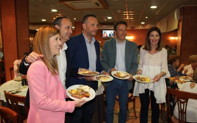 Lleno hasta la bandera en la Cena con huevos del PP que agotó las entradas 48 horas antes - 4, Foto 4