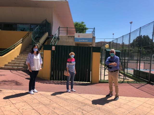 Una treintena de atletas retoman los entrenamientos en el Estadio Monte Romero - 5, Foto 5