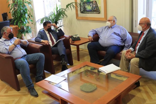 El Alcalde se compromete a potenciar el Parque Industrial Oeste - 2, Foto 2