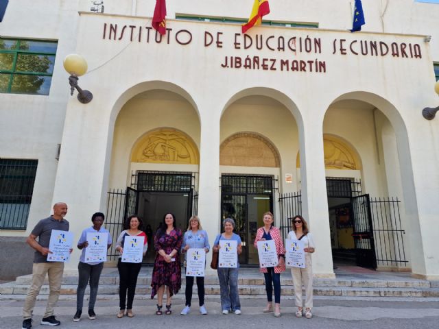 El Instituto José Ibáñez Martín acoge la jornada de buenas prácticas 'Sumando Mundos' con la colaboración del Ayuntamiento de Lorca el próximo sábado, 21 de mayo - 3, Foto 3