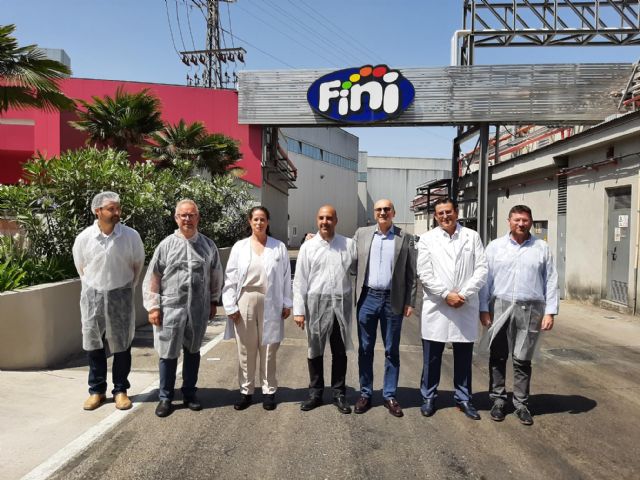 El alcalde de Molina de Segura visita la fábrica de Fini Golosinas - 2, Foto 2