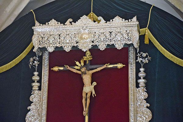 Magnifico altar efímero para los cultos de Quinario en honor al Santísimo Cristo de la Vera-cruz de Alcalá del Río - 4, Foto 4