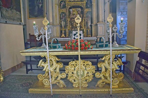 Magnifico altar efímero para los cultos de Quinario en honor al Santísimo Cristo de la Vera-cruz de Alcalá del Río - 5, Foto 5