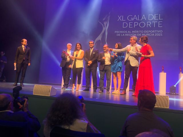 El CB Jairis recibe el 'Premio al Mejor Equipo 2021' en la XL Gala del Deporte de la Región de Murcia - 1, Foto 1