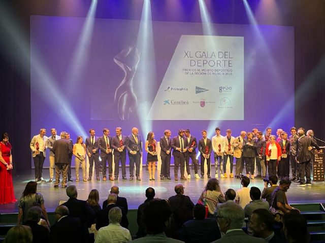 El CB Jairis recibe el 'Premio al Mejor Equipo 2021' en la XL Gala del Deporte de la Región de Murcia - 4, Foto 4
