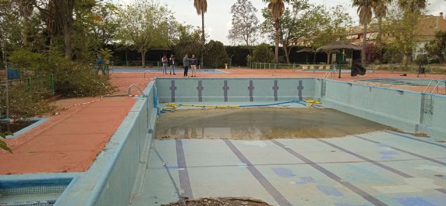 Lorca contará con un nuevo recinto de piscinas de verano en La Torrecilla, tras cuatro años consecutivos de clausura y abandono que han provocado la ruina irreversible de las actuales instalaciones - 1, Foto 1