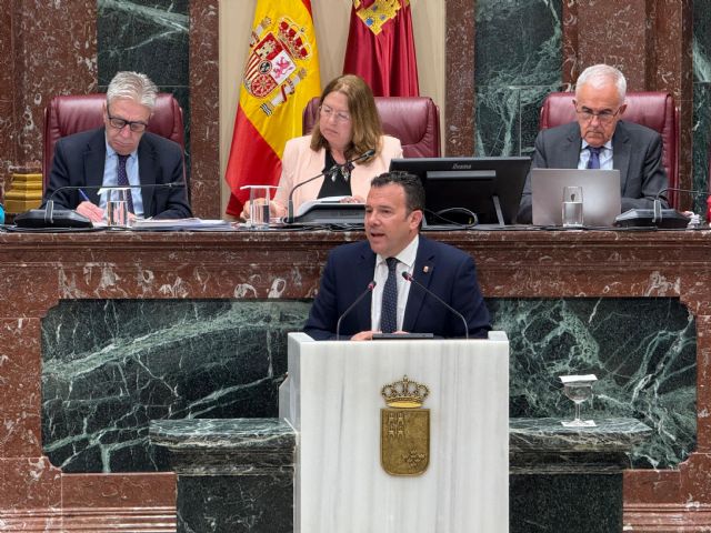 Fernando Moreno: Mientras López Miras utiliza el trasvase y la agricultura de la Región para confrontar y crispar, está repartiendo fruta de Sudáfrica en los colegios - 1, Foto 1