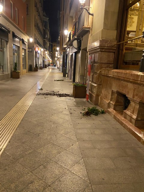 El Real Casino sufre un acto vandálico que destruye parte de su fachada histórica - 2, Foto 2