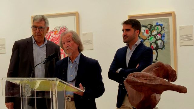 El escultor José Toledo dona al Ayuntamiento de Murcia la obra Paso de danza, una de las piezas más destacadas de su exposición Figuración renovada - 4, Foto 4