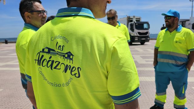 Se pone en marcha el nuevo servicio de limpieza que cambiará la imagen de Los Alcázares - 2, Foto 2