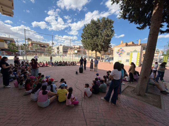 Un millar de menores de 34 barrios y pedanías han participado durante este curso en las actividades del proyecto PAI - 2, Foto 2