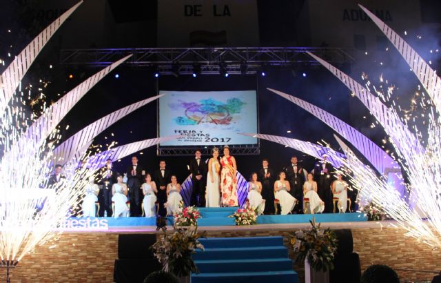 Marta Henarejos se proclama Reina de la Fiestas patronales en una velada llena de sorpresas - 2, Foto 2