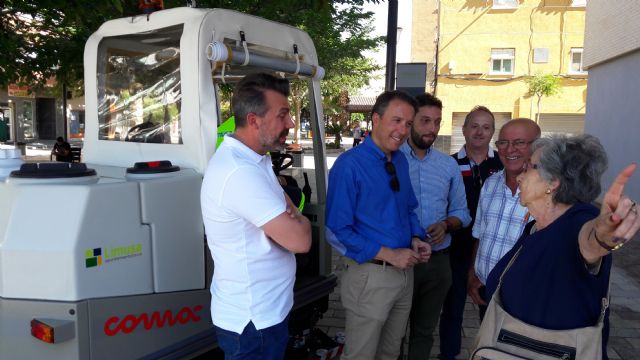 El Ayuntamiento mejora la flota de vehículos de Limusa para la limpieza de las zonas peatonales y comerciales de la ciudad con la adquisición de dos nuevas fregadoras - 2, Foto 2
