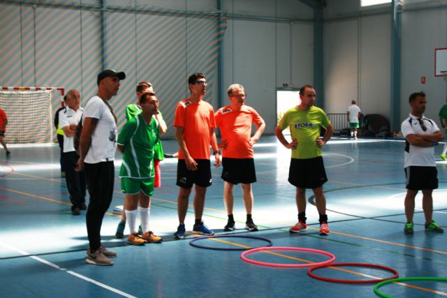 Usuarios de tres centros con discapacidad intelectual de la Región celebran una jornada deportiva de convivencia en Totana disputando competiciones y concursos - 5, Foto 5