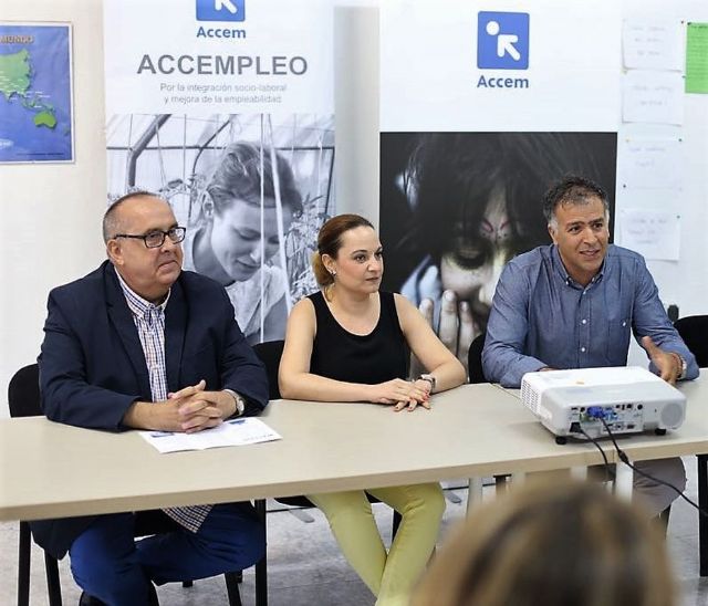 Los alumnos del proyecto de empleabilidad Accempleo 3.0 reciben sus diplomas - 1, Foto 1