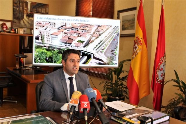 El alcalde de Alcantarilla da a conocer el Proyecto definitivo del paso del AVE por la localidad que ADIF ha trasladado al Ayuntamiento - 1, Foto 1