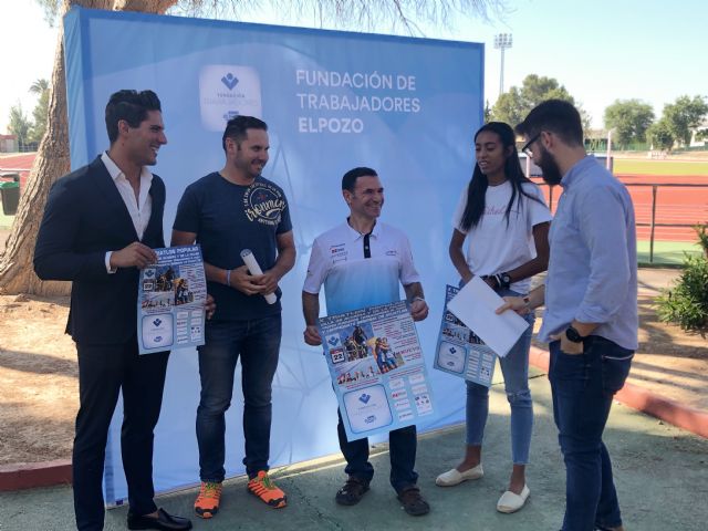 La Fundacin de Trabajadores de ELPOZO patrocina y da nombre al Trofeo del X Triatln Popular Villa de Alhama y de la Mujer por tercer año consecutivo, Foto 3