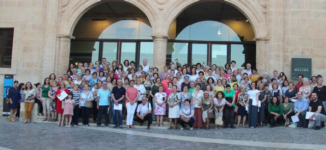 400 alumnos de la Universidad Popular han recibido hoy sus diplomas de fin de curso - 1, Foto 1