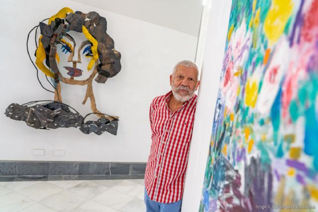 Willy Ramos llena de color y de vida las salas de exposiciones del Palacio Consistorial de Cartagena con la muestra Río de flores - 1, Foto 1