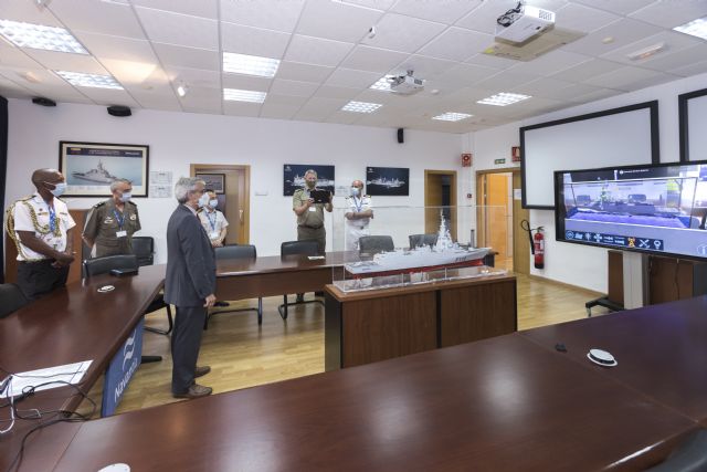 Agregados de Defensa de 16 países conocen el submarino S-81 Isaac Peral - 3, Foto 3