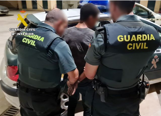 La Guardia Civil detiene en Cehegín al presunto autor de un atraco a un menor - 2, Foto 2