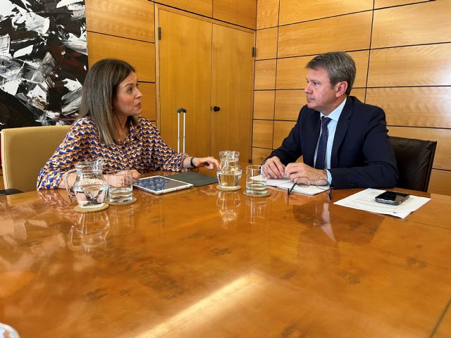 Moreno califica de muy productiva la reunión mantenida con el secretario de Estado de Transportes - 1, Foto 1