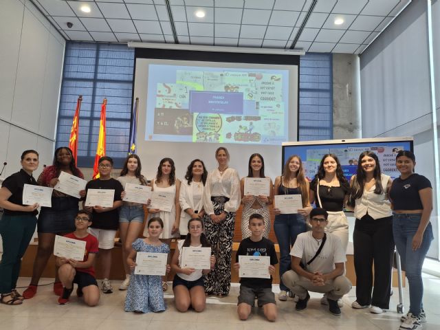 Ocho centros ganan la IV edición del concurso 'Frases mayúsculas' dirigido a mejorar la convivencia en las aulas - 3, Foto 3