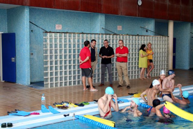 Trece alumnos de socorrismo en instalaciones acuáticas culminan su formación e inician el período de prácticas profesionales - 2, Foto 2