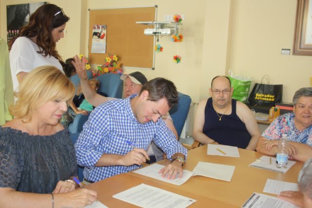 El Centro de Día de Cehegín contará con siete plazas más para  la atención a personas mayores - 2, Foto 2