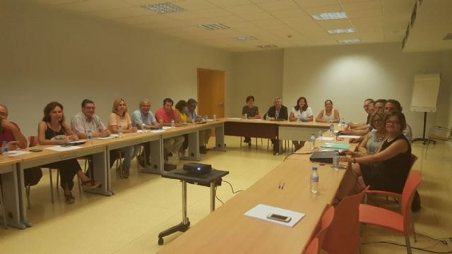 La Región implantará un protocolo para mejorar la atención a personas con trastorno mental grave y drogodependencias - 1, Foto 1