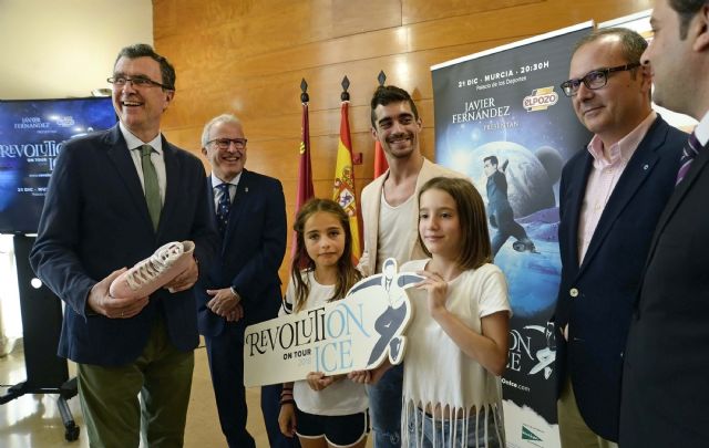 El campeón del mundo Javier Fernández revolucionará la Navidad murciana con su espectáculo sobre hielo - 1, Foto 1