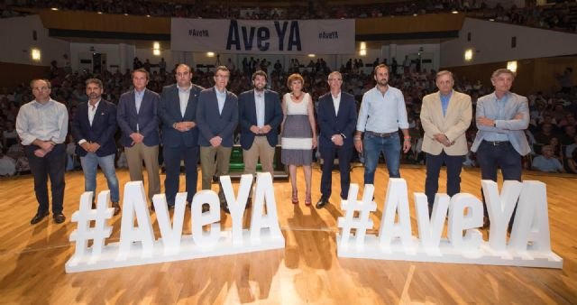 López Miras: La inmensa mayoría de los murcianos quiere que el AVE llegue en 2018 y no a finales de 2020 - 1, Foto 1