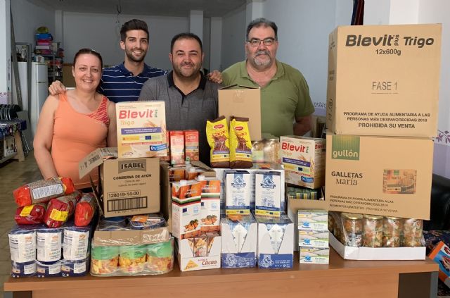 UxA reparte alimentos todos los meses a vecinos de Alguazas - 1, Foto 1