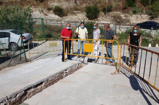 El Ayuntamiento renueva ms de 2 km de tubera de agua potable en Gebas, Foto 1