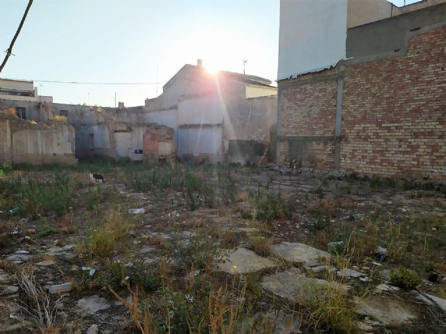 The PP denounces the poor condition of Calle Mayor Sevilla and its surroundings due to the neglect of the government team, Foto 4